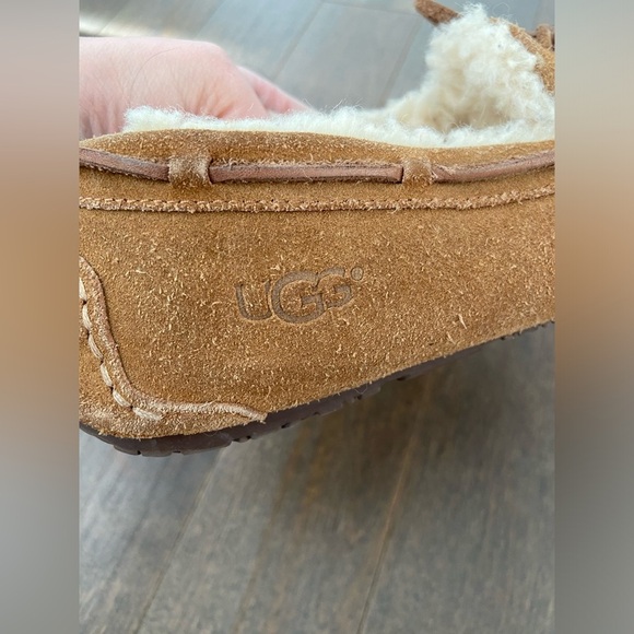 Size 5 ugg slippers‎ - Picture 3 of 5
